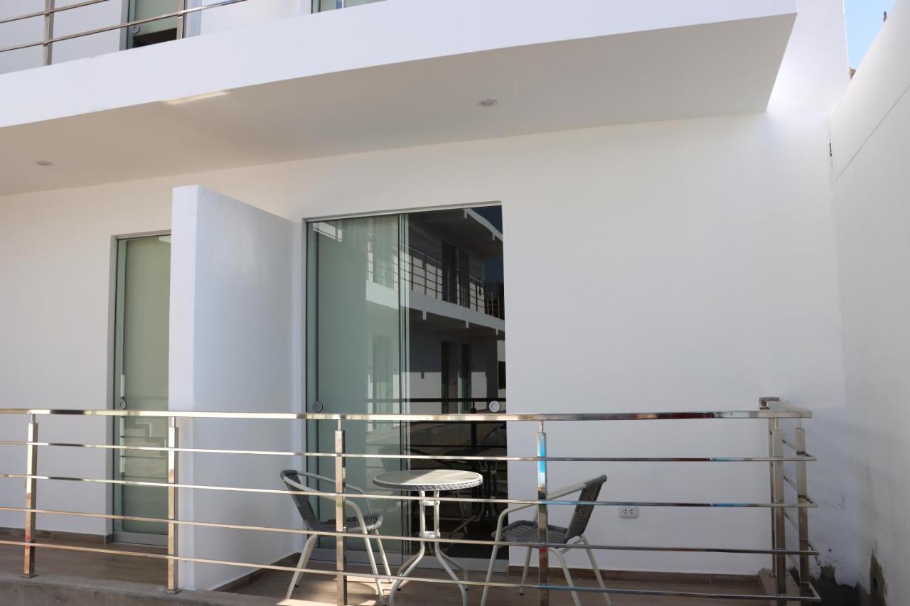 La Estancia Hotel איקה מראה חיצוני תמונה